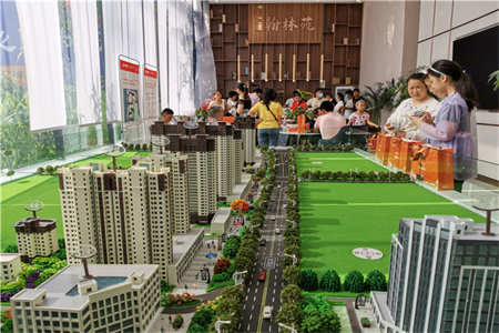 新东岳嘉苑三居室精装修南北通透带储藏室出售